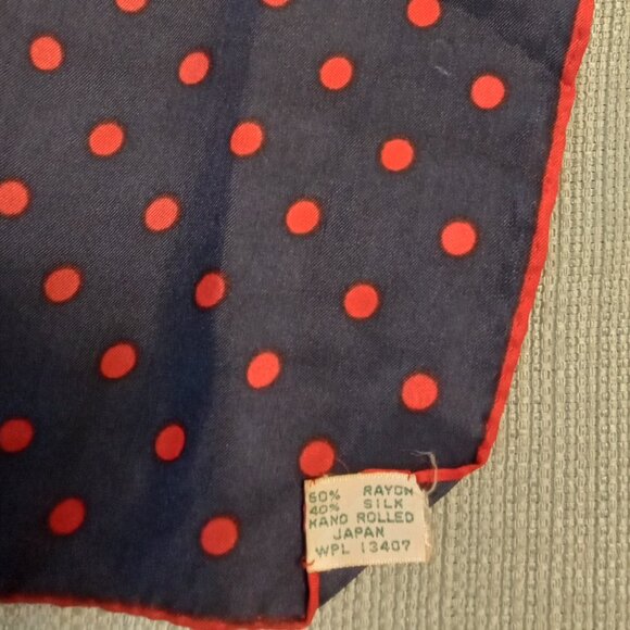 Vintage Silk Scarfs Japan - Givenchy red National Western Denver print - Picture 4 of 7